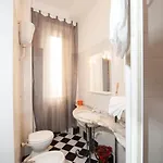 Residenza Laterano بيت ضيافة *