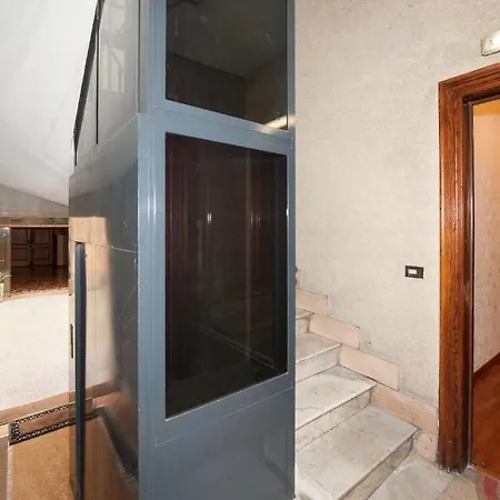 拉特兰旅馆 招待所 *