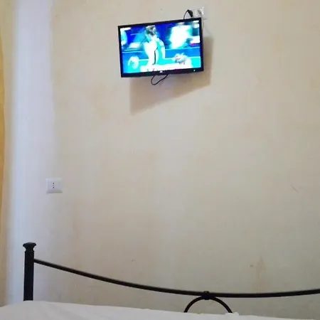 拉特兰旅馆 招待所 *